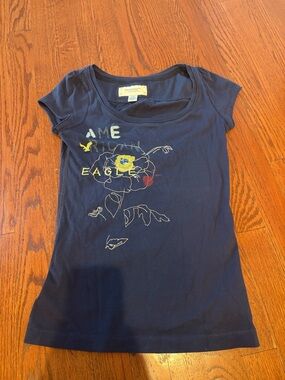 VTG American Eagle Women’s  Navy Flower T Shirt Small